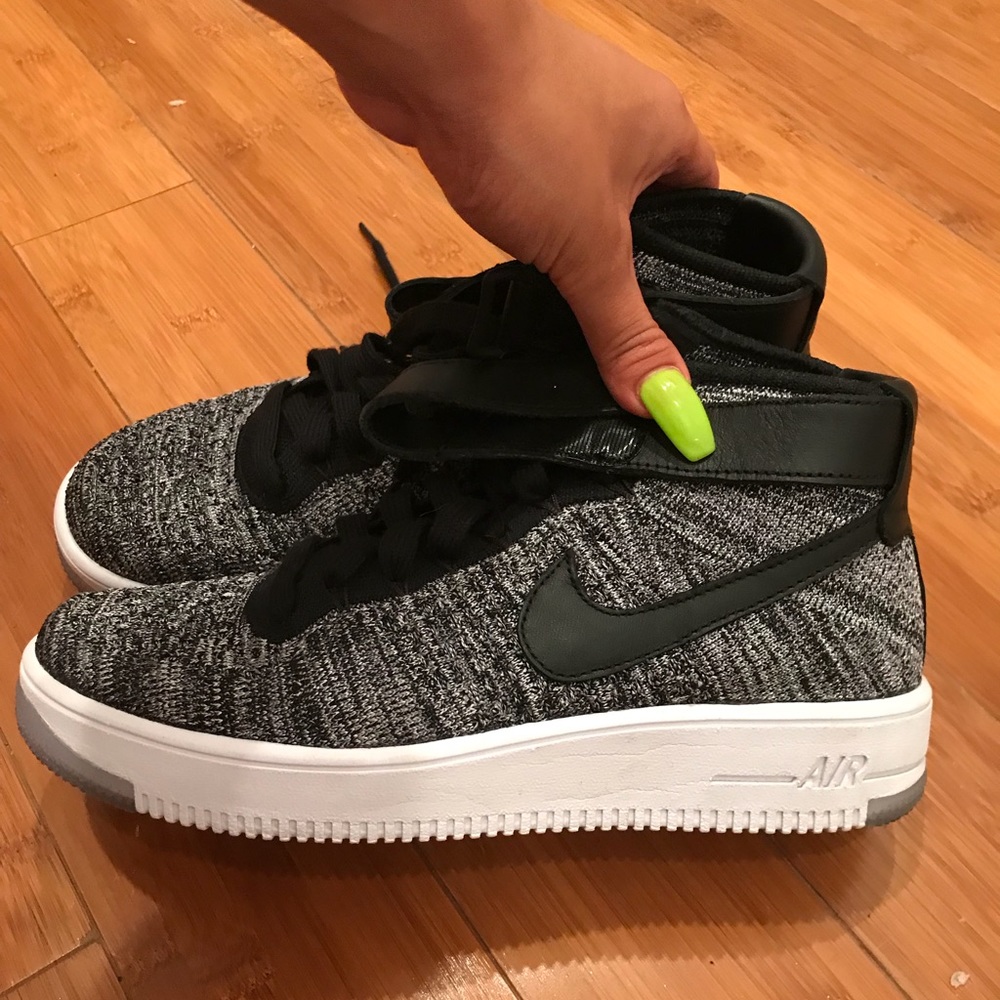 Nike Air Force hightail flyknit